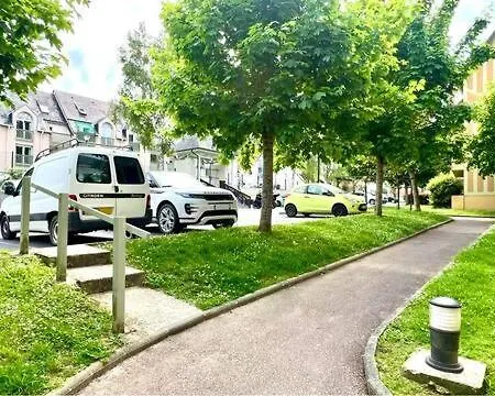 Petit Cocon 2p Avec Piscine Et Parking Prive ! Апартаменты *