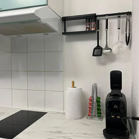 Petit Cocon 2p Avec Piscine Et Parking Prive ! Апартаменты *